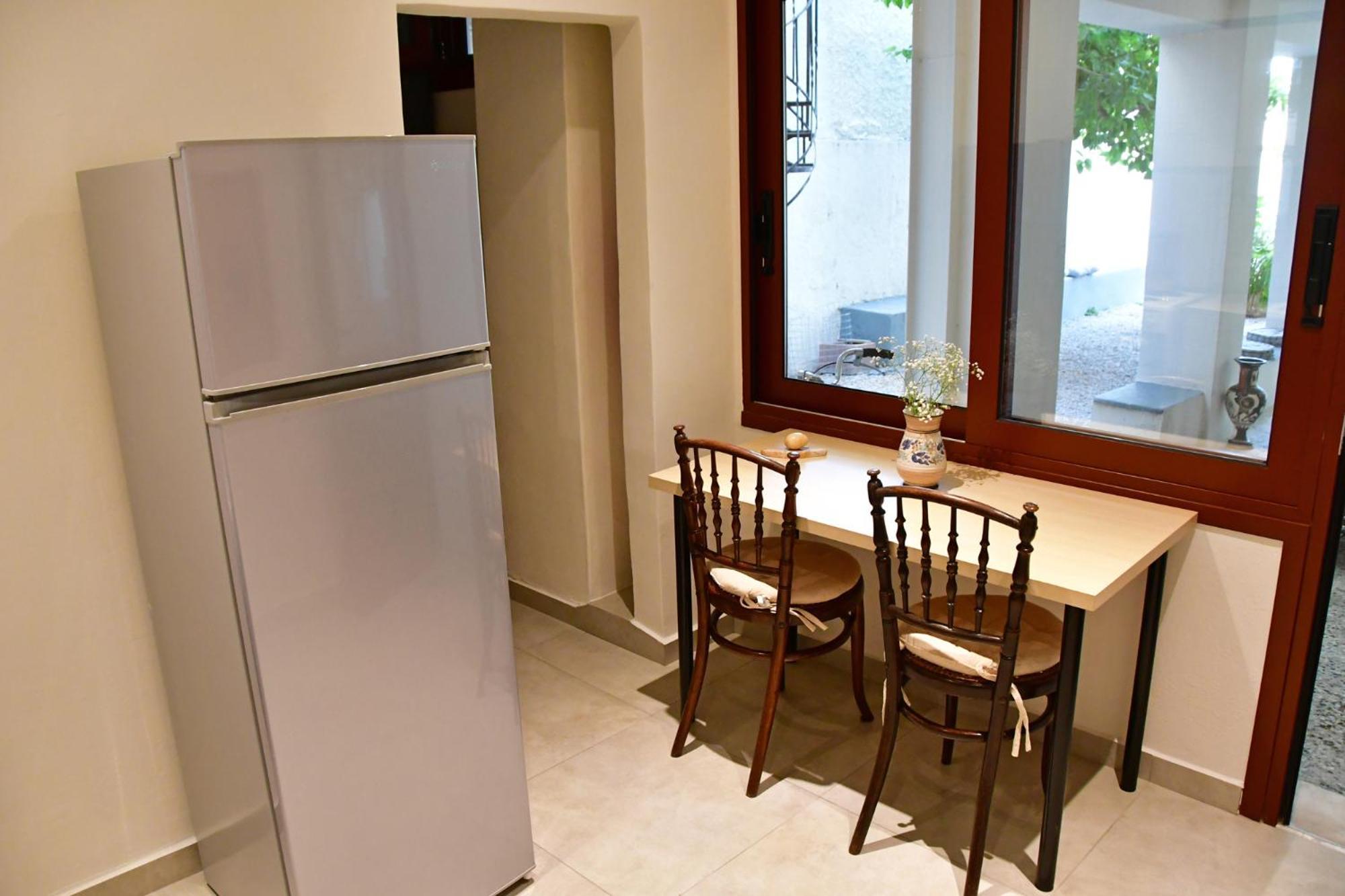 Αρχοντικό Σπίτι Στην Αίγινα Apartment Ngoại thất bức ảnh