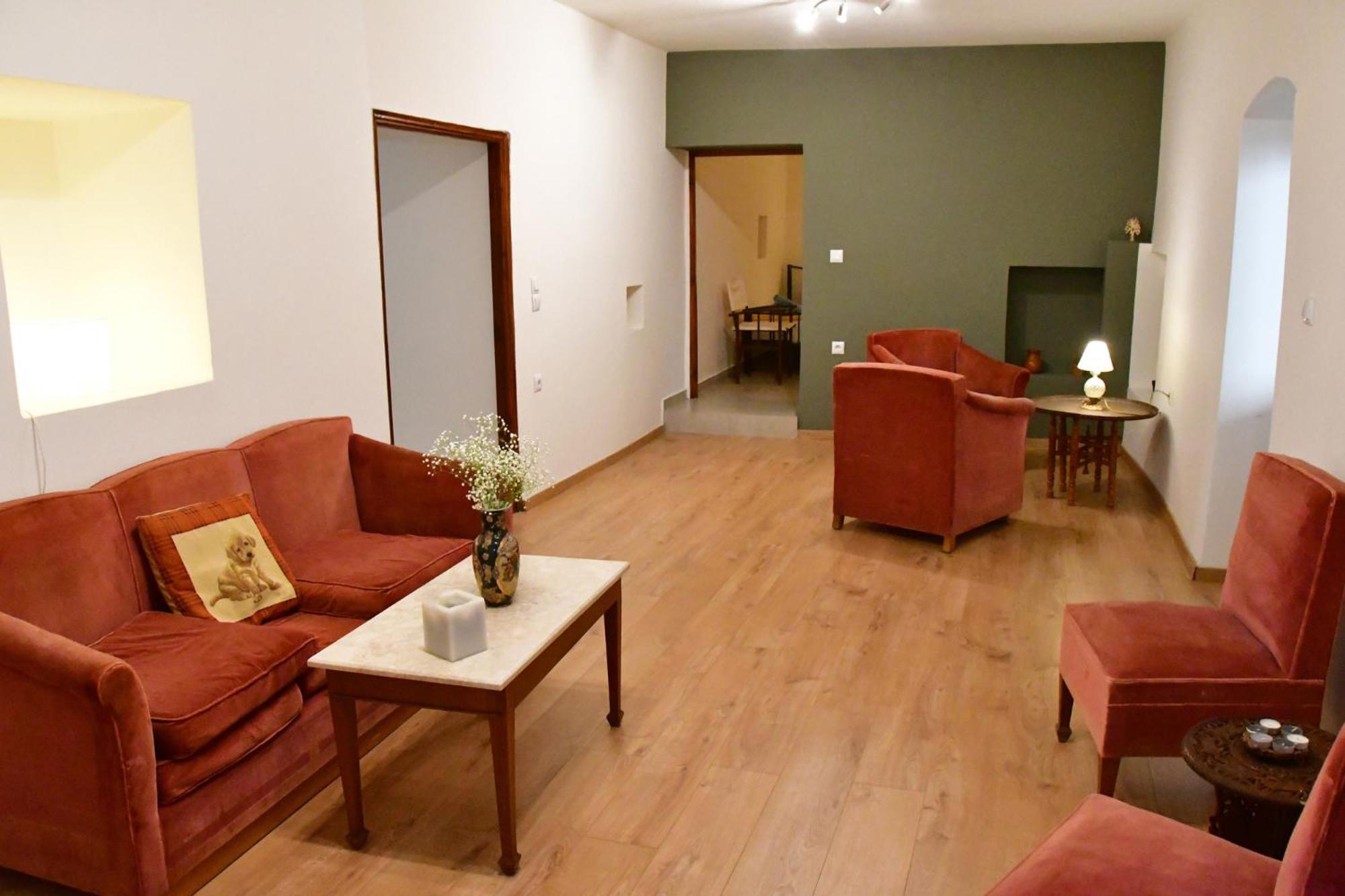 Αρχοντικό Σπίτι Στην Αίγινα Apartment Ngoại thất bức ảnh